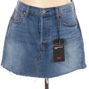 NWT Levi's Denim Skirt